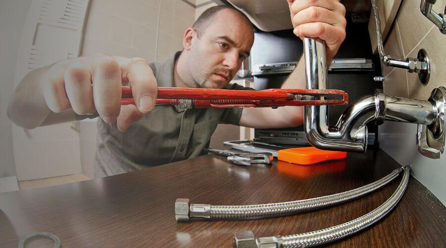 Local tankless water heater installation in Rosiclare, IL